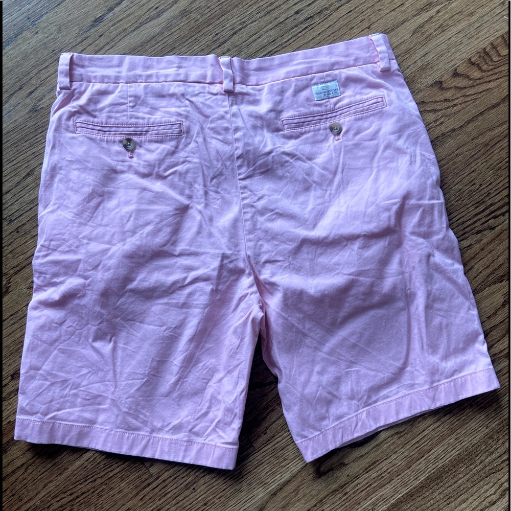 Vineyard Vines waist 34 breakers shorts pink EUC